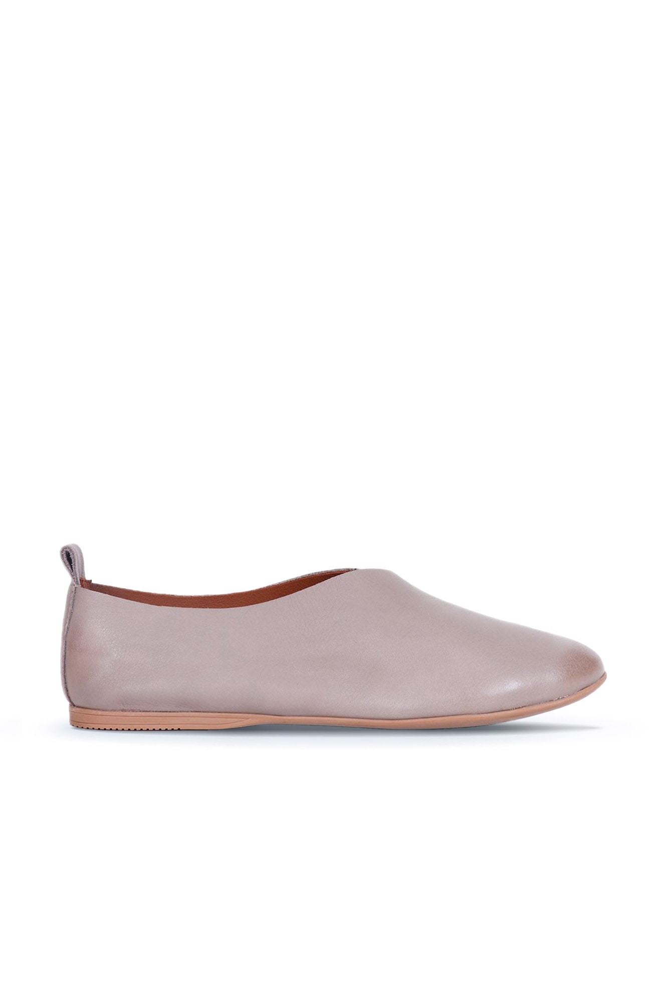 Bueno Women's Leather Ballerina