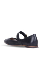 Bueno Women's Leather Ballerina