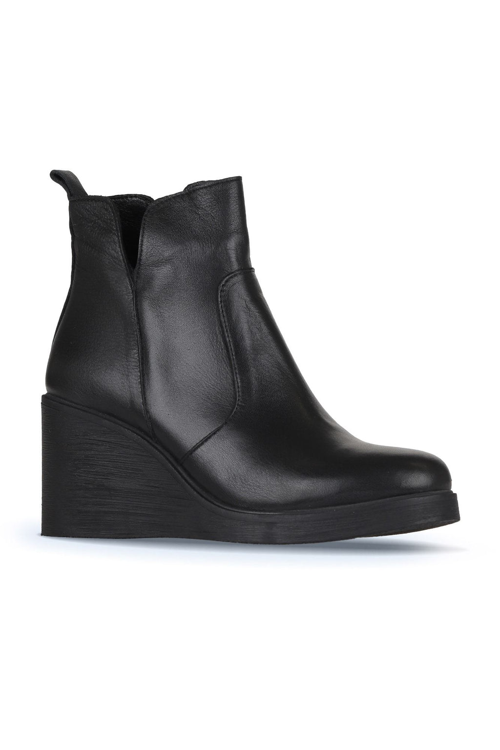 Bueno Women's Leather Wedge Boot