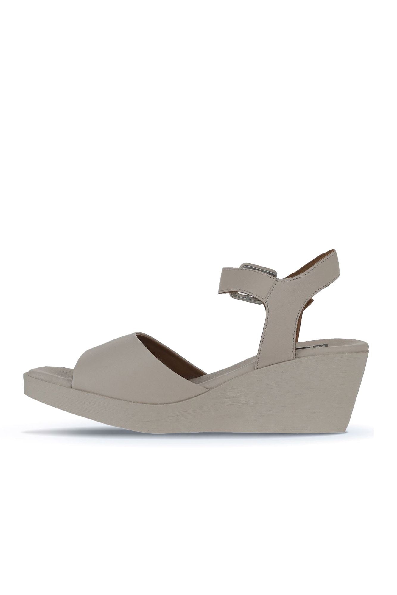 Bueno Women's Leather Wedge Sandal