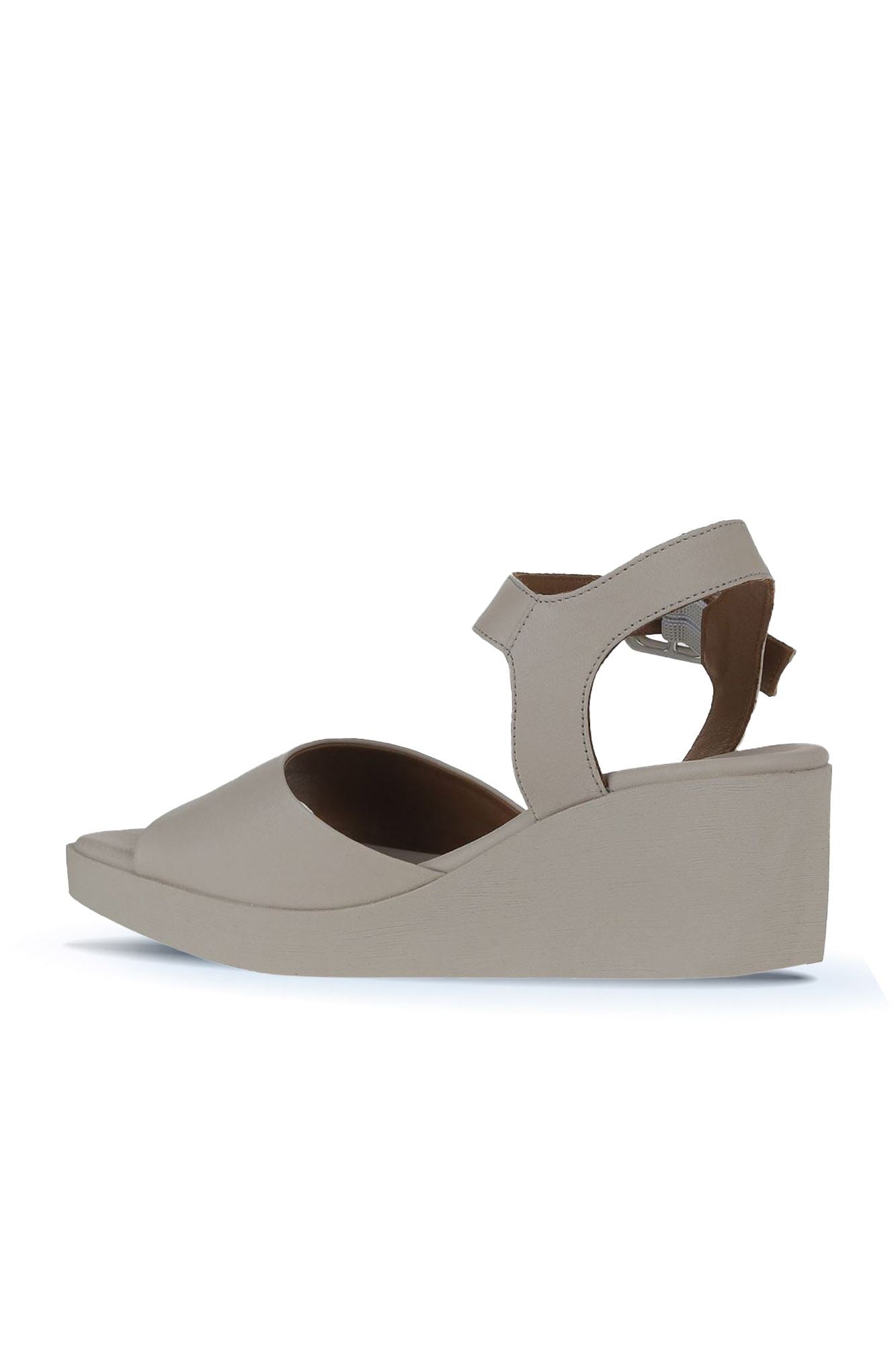 Bueno Women's Leather Wedge Sandal