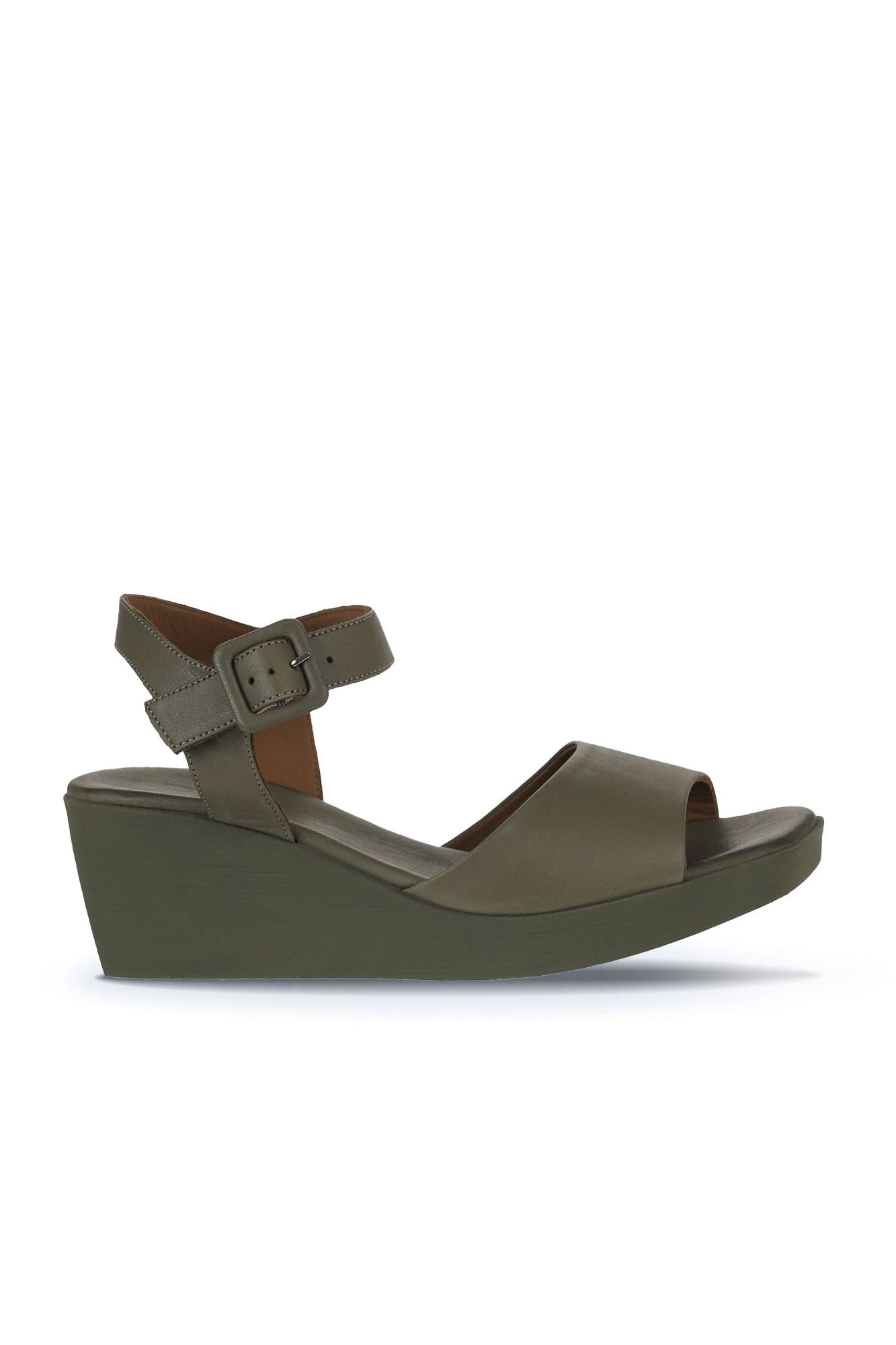 Bueno Women's Leather Wedge Sandal
