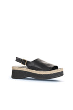 Bueno Women's Leather Flat Sandal