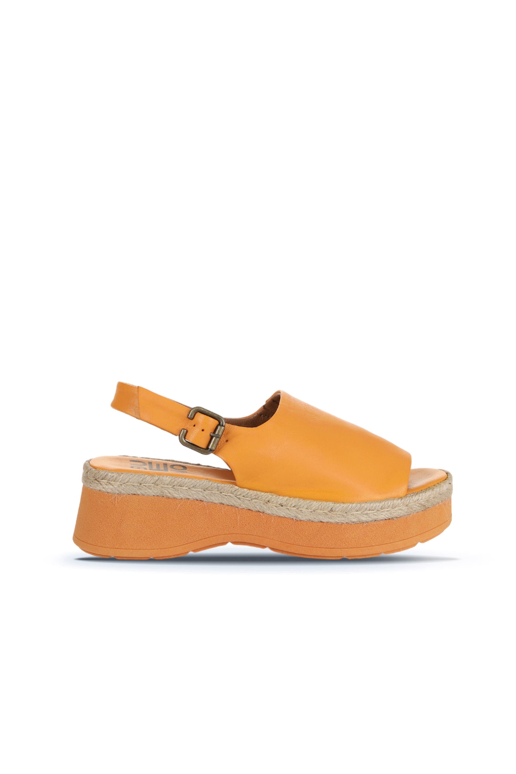 Bueno Women's Leather Flat Sandal