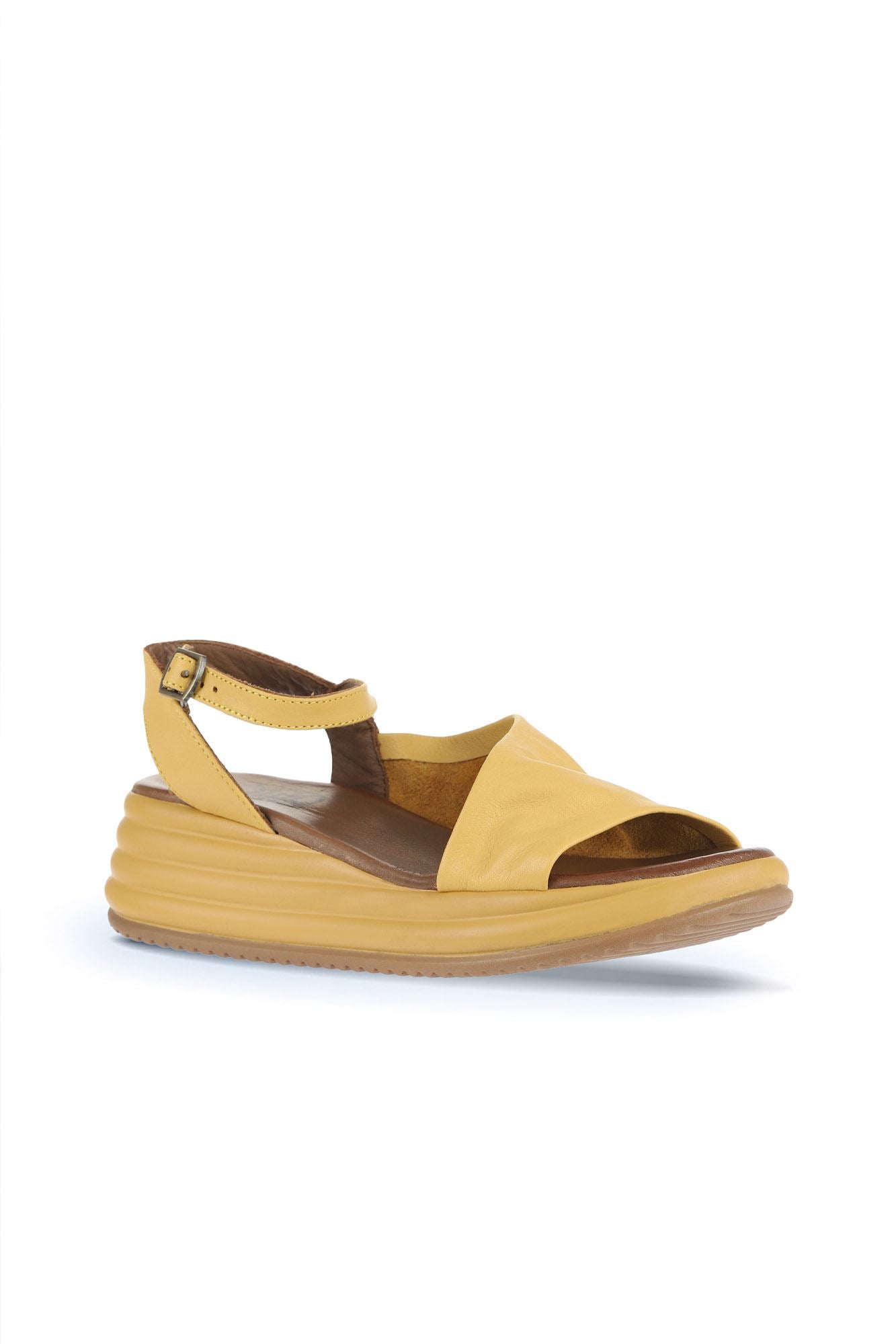 Bueno Women's Leather Wedge Sandal
