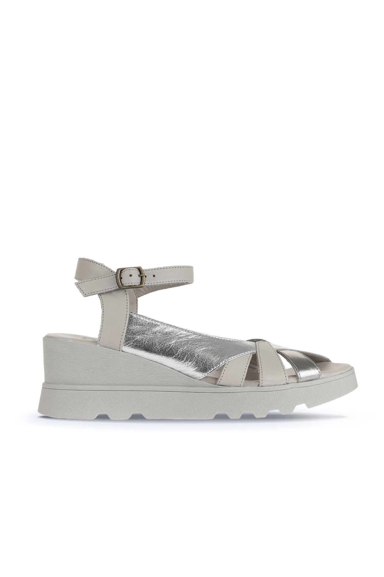 Bueno Women's Leather Wedge Sandal