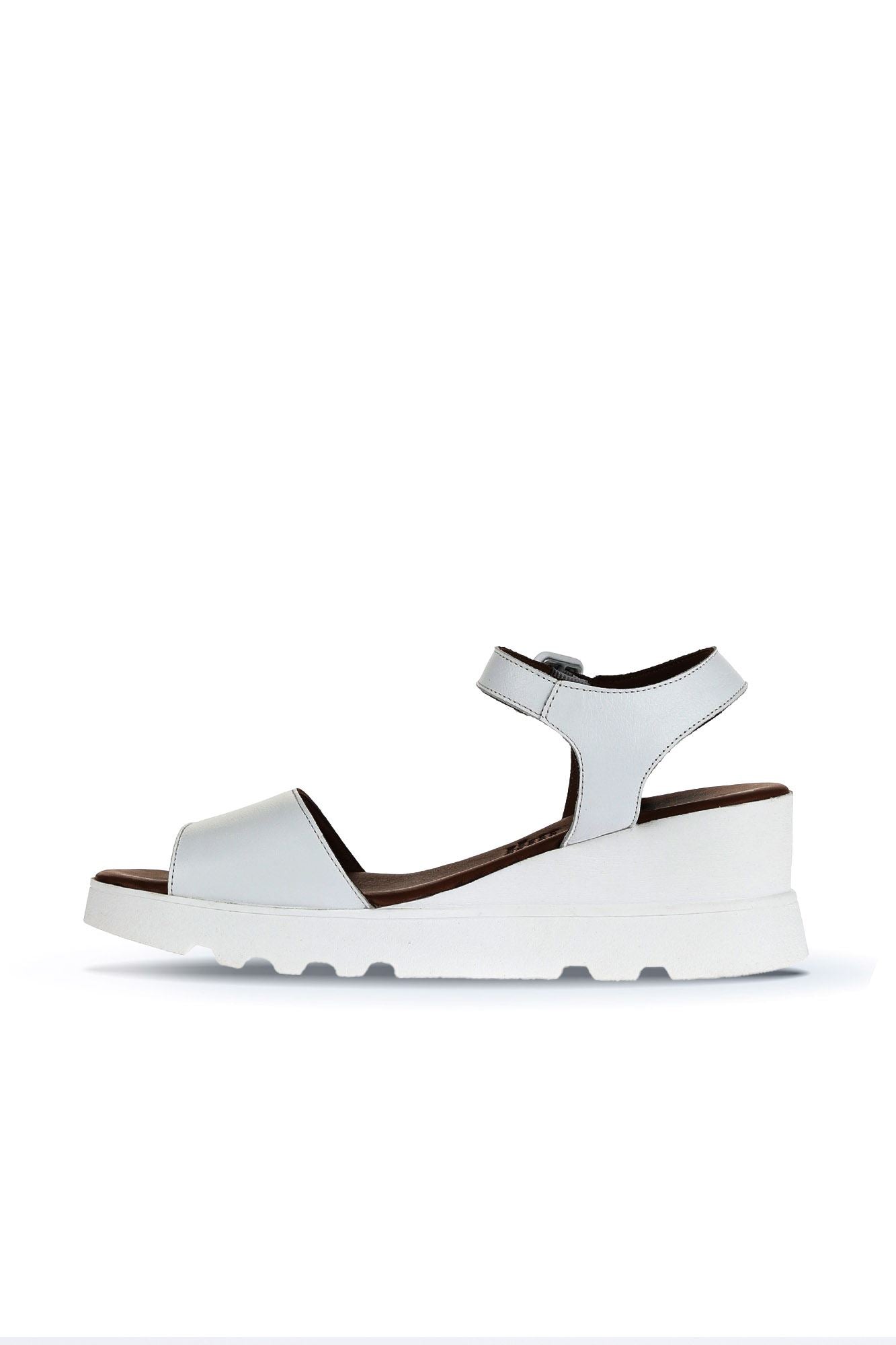 Bueno Women's Leather Wedge Sandal
