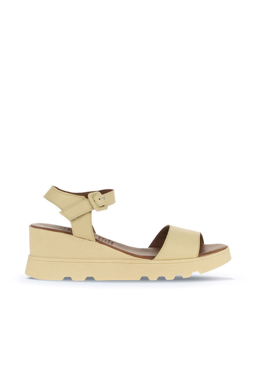 Bueno women's  in yellow light leather