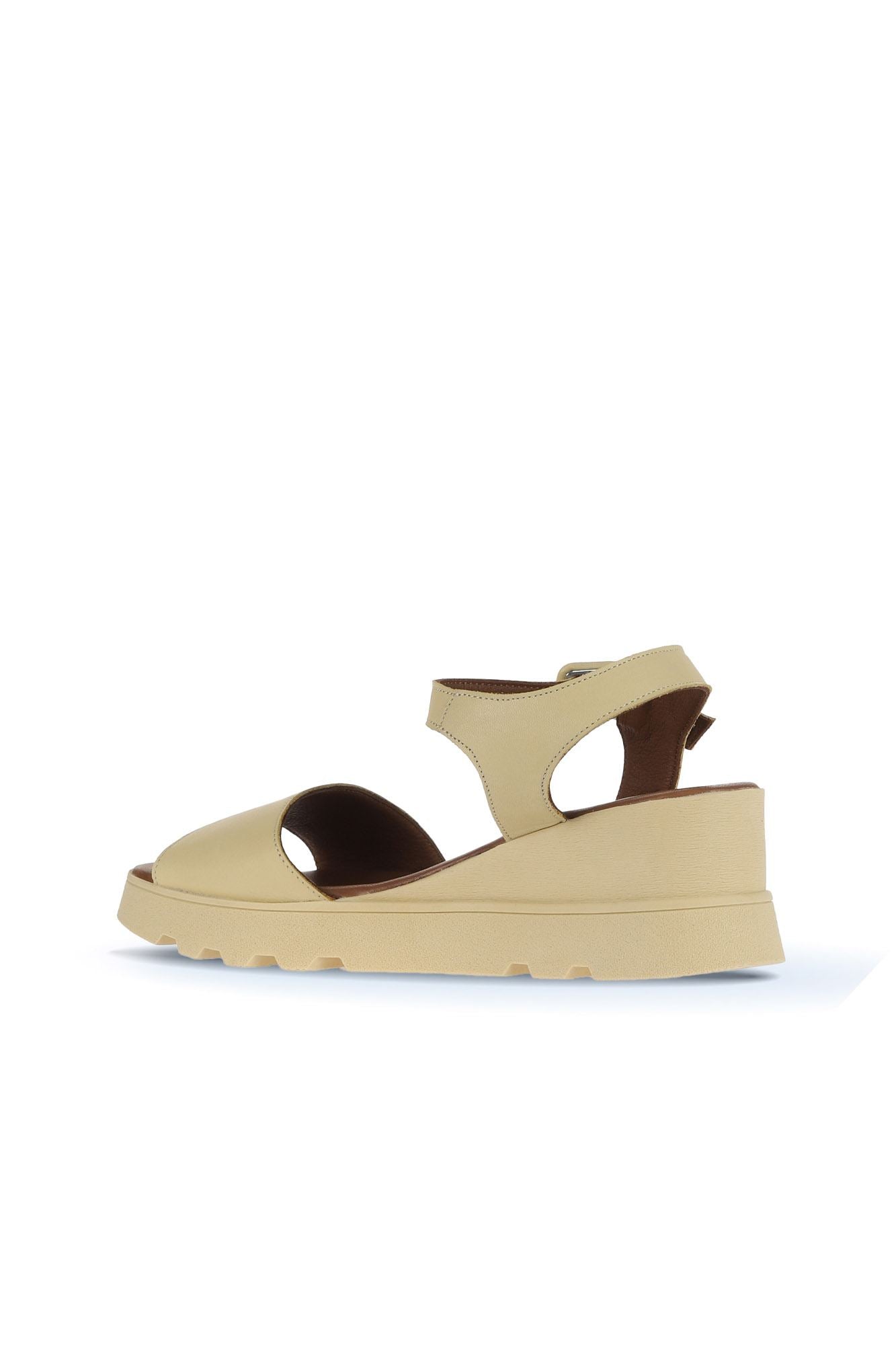 Bueno Women's Leather Wedge Sandal