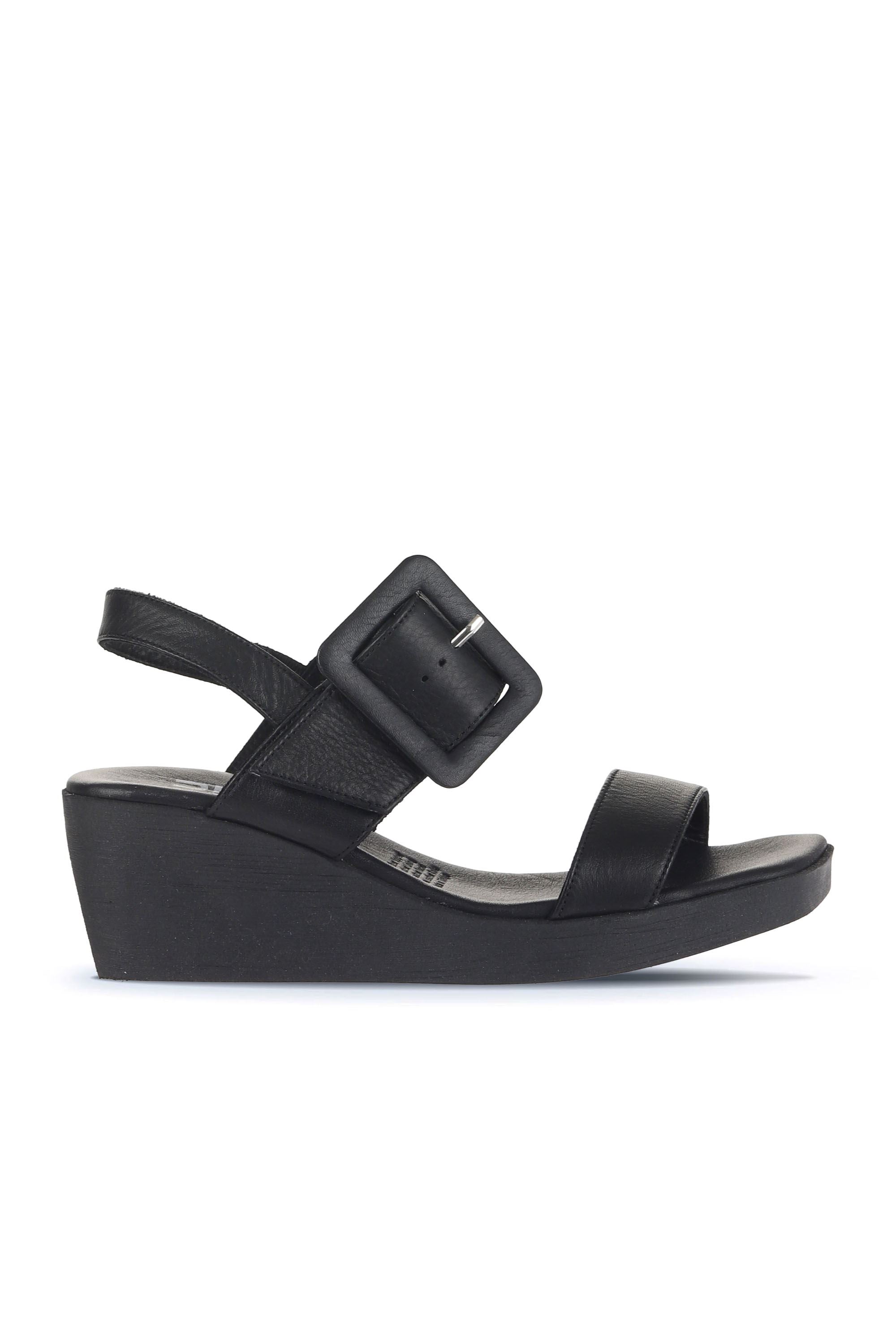 Bueno Women's Leather Wedge Sandal