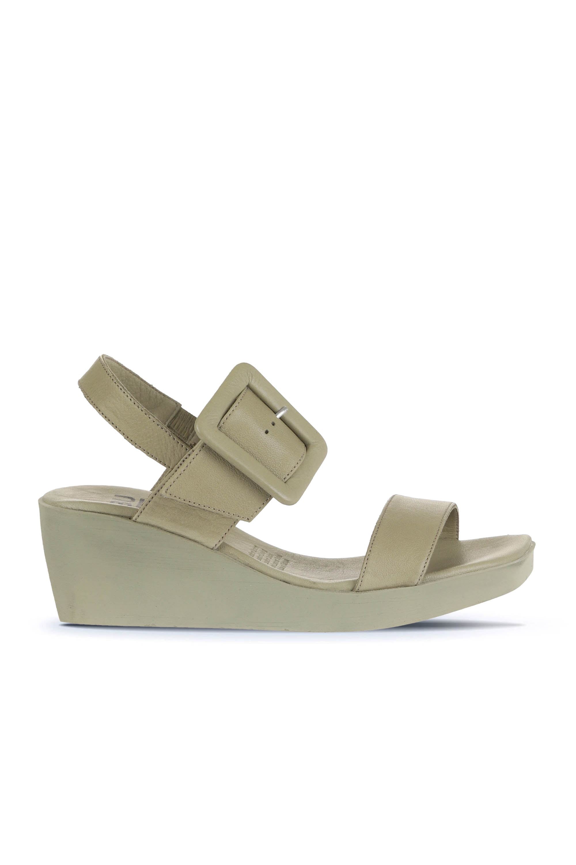 Bueno Women's Leather Wedge Sandal