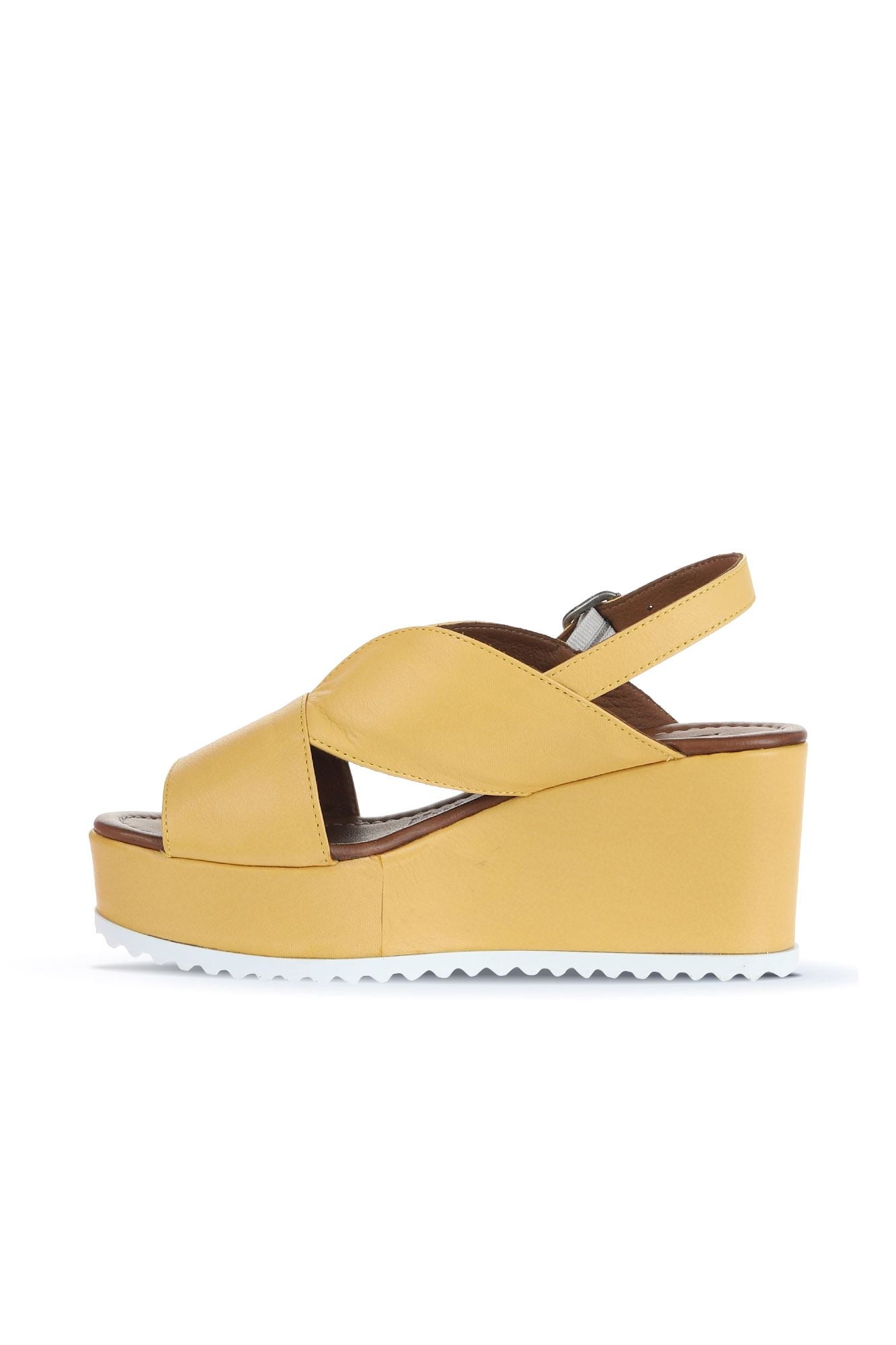 Bueno Women's Leather Wedge Sandal