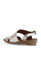 Bueno Women's Leather Flat Sandal