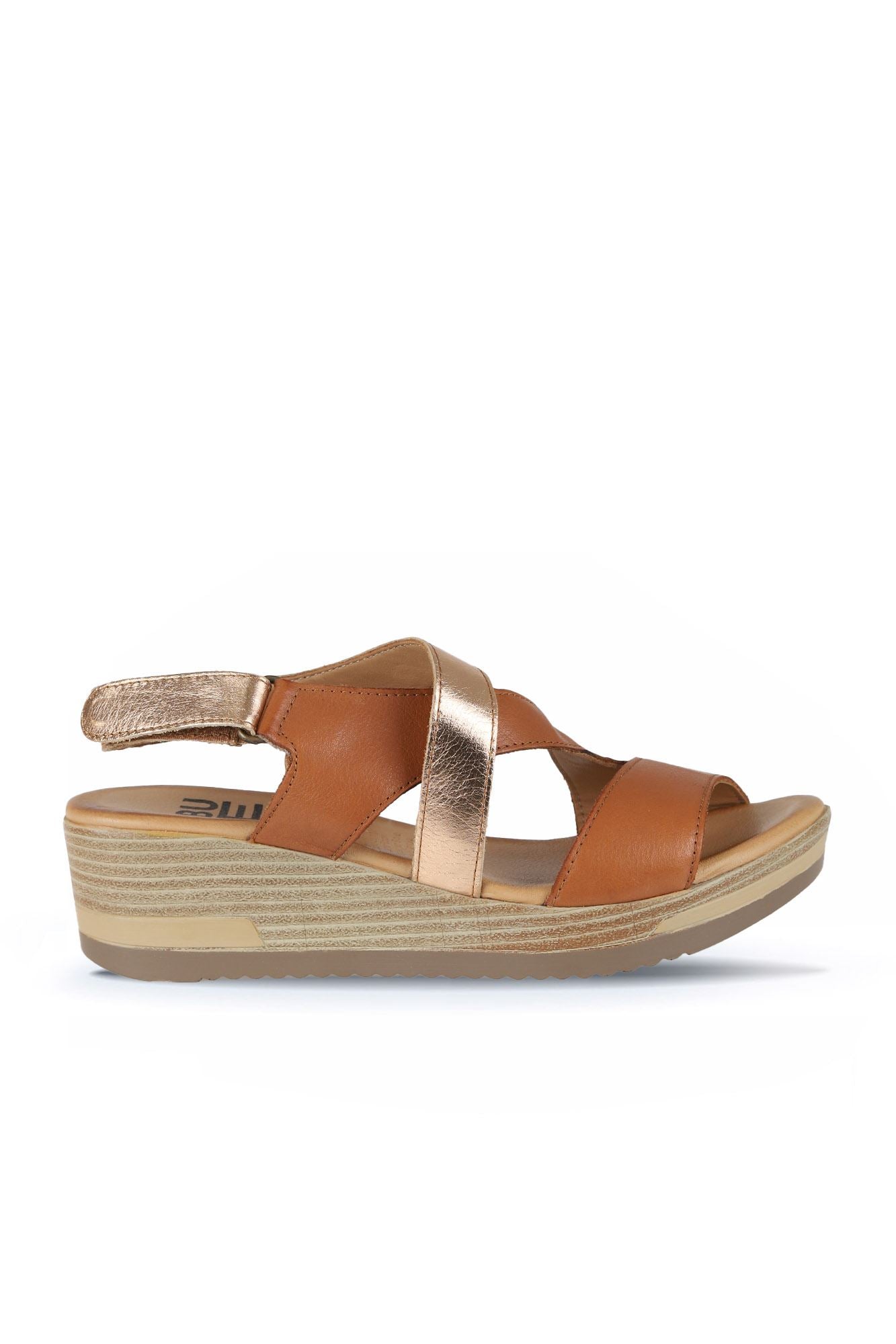Bueno Women's Leather Wedge Sandal