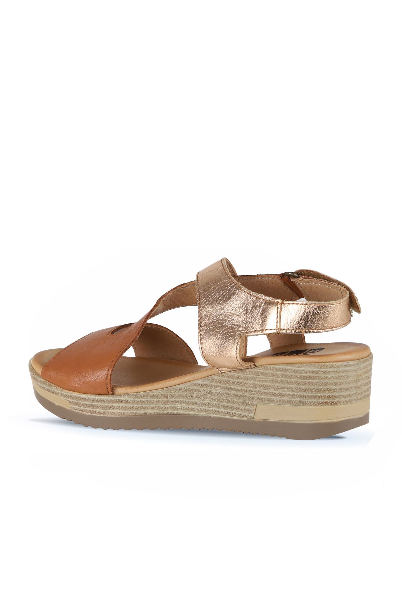 Bueno Women's Leather Wedge Sandal