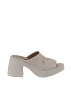 Bueno Women's Leather Heeled Slipper