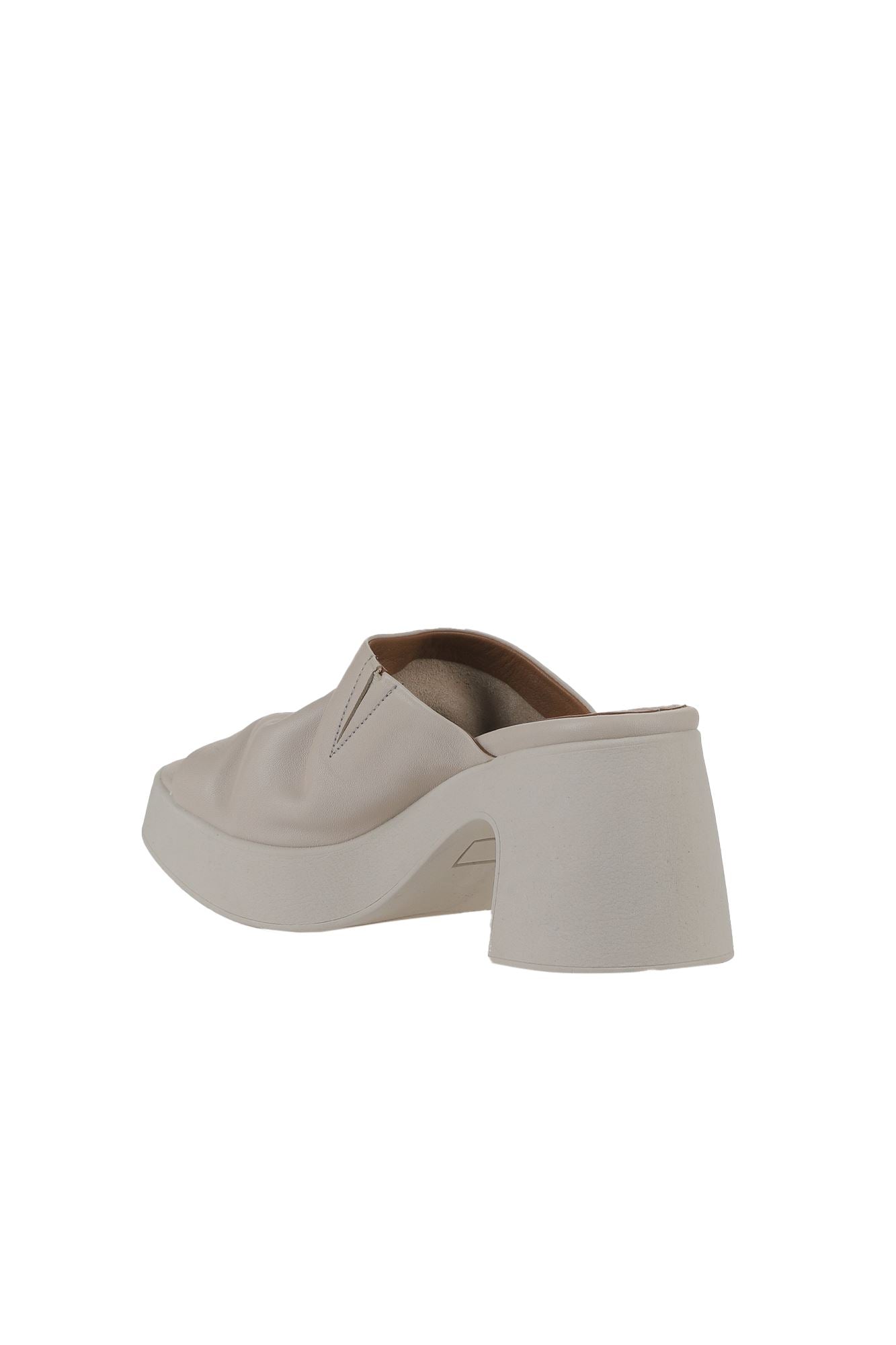 Bueno Women's Leather Heeled Slipper