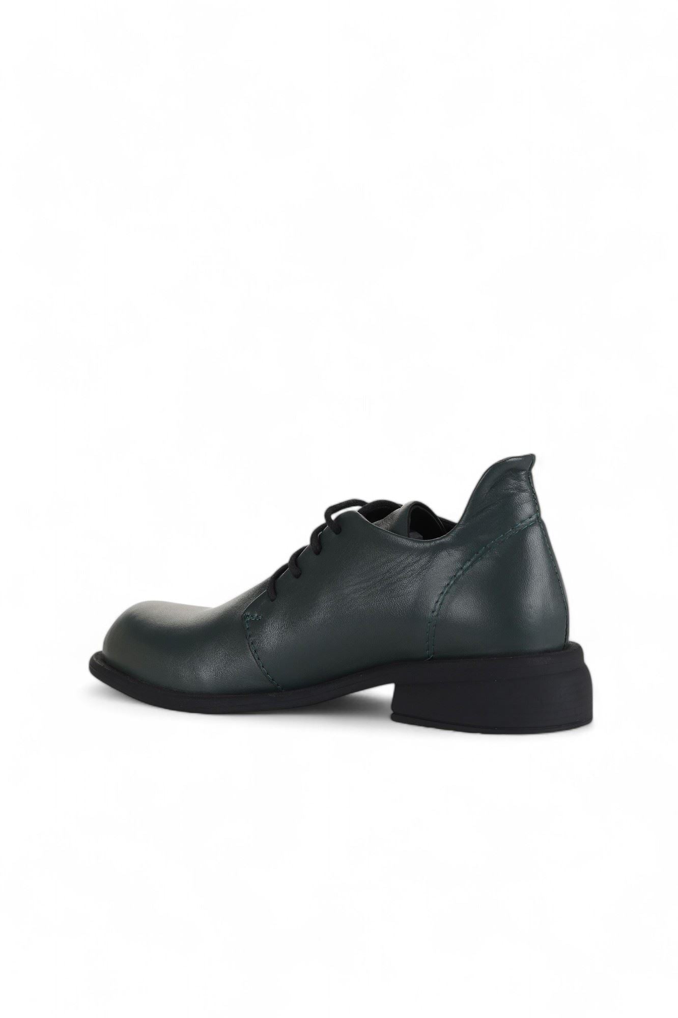 Bueno Women's Leather Low-Heel Shoe