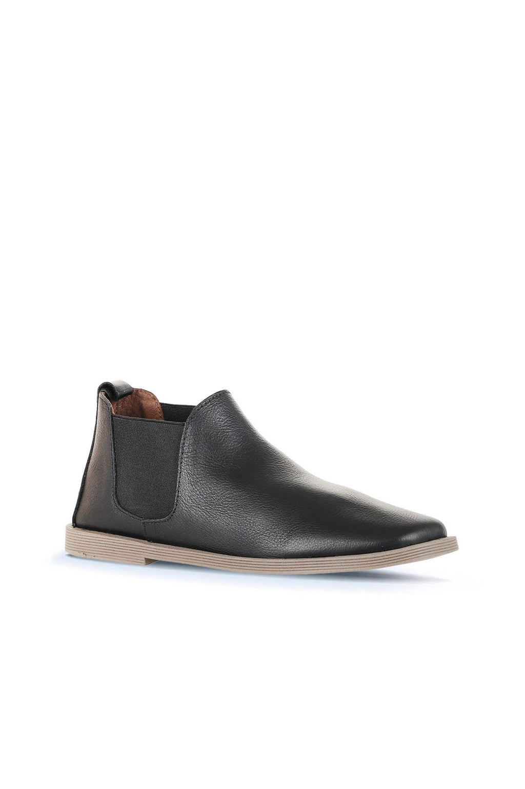 Bueno Women's Leather Flat Boot