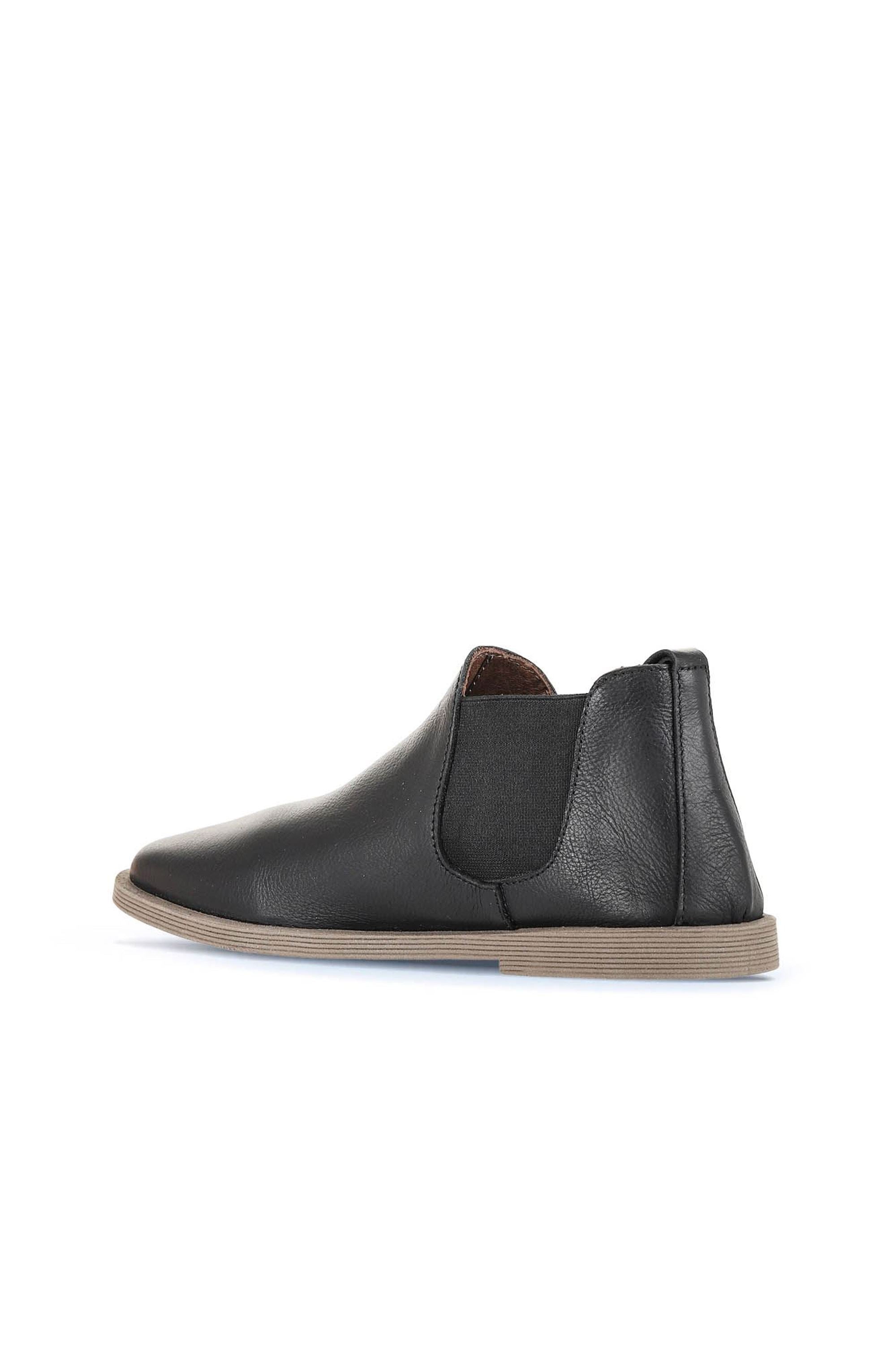 Bueno Women's Leather Flat Boot