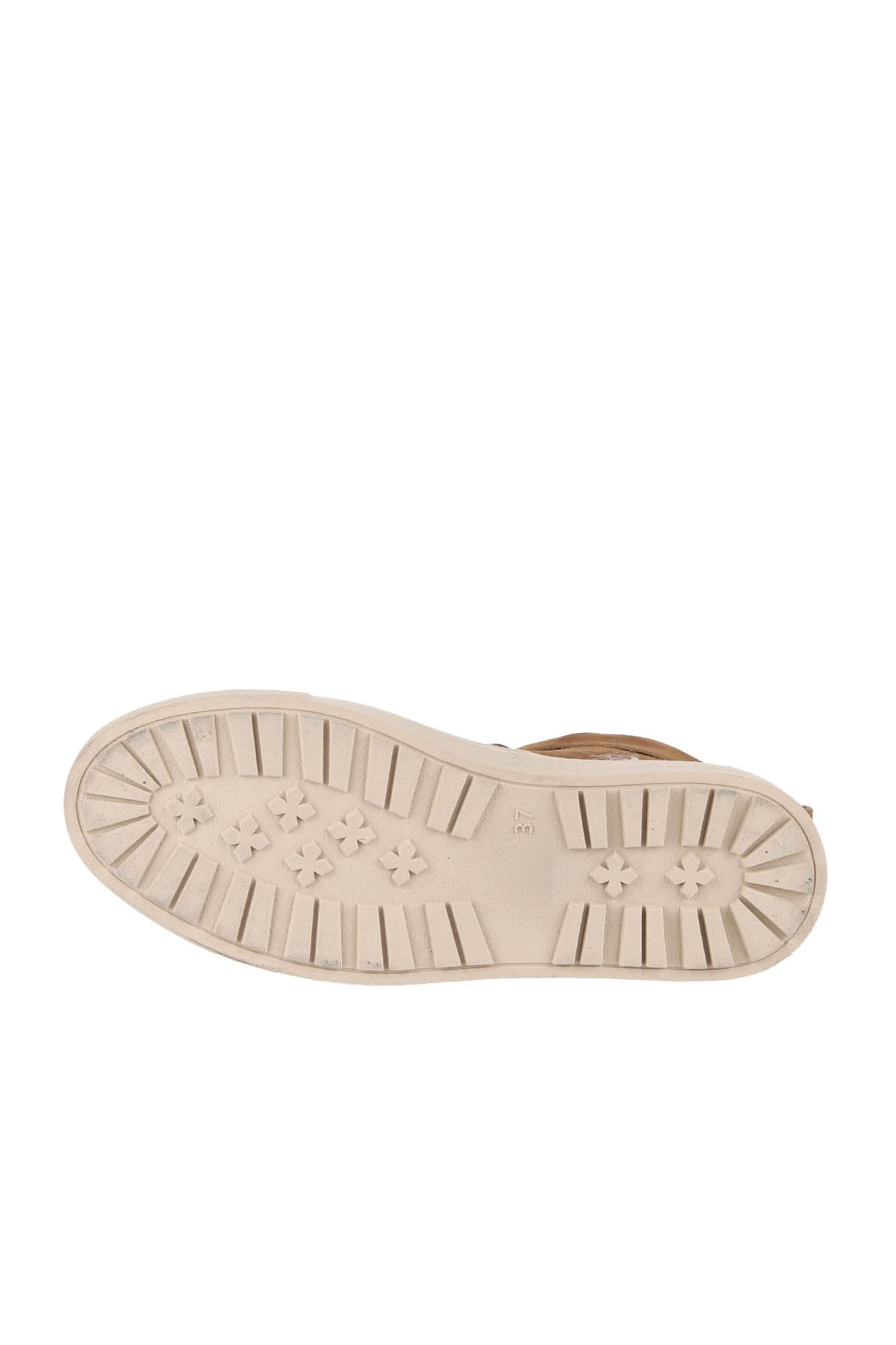 Bueno Women's Leather Flat Boot