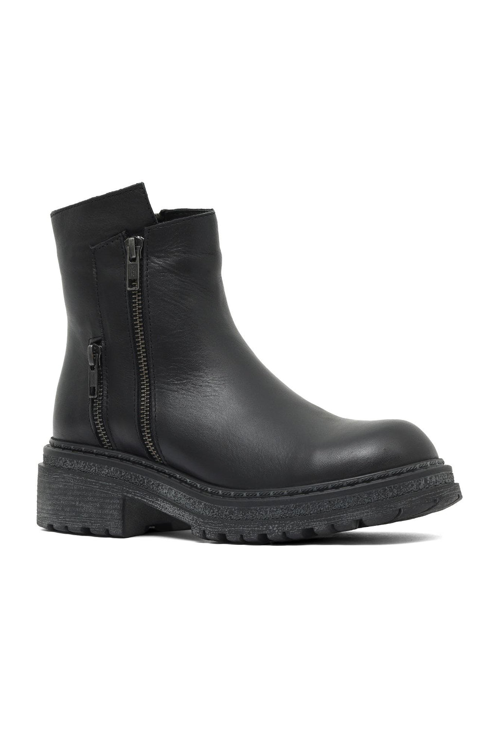 Bueno Women's Leather Flat Boot