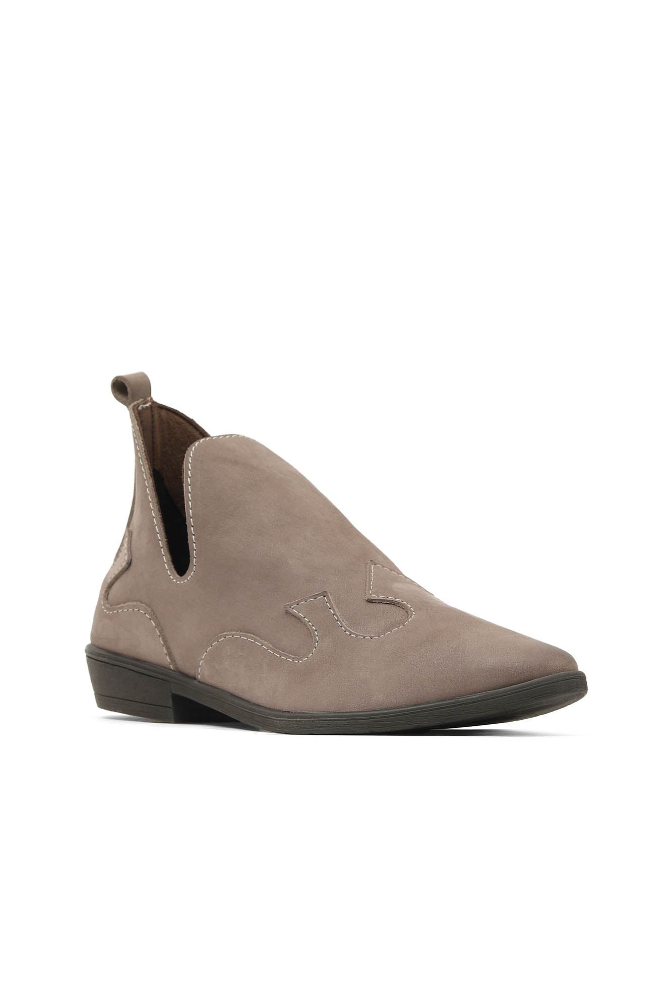 Bueno Women's Leather Flat Boot