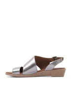 Bueno Women's Leather Flat Sandal