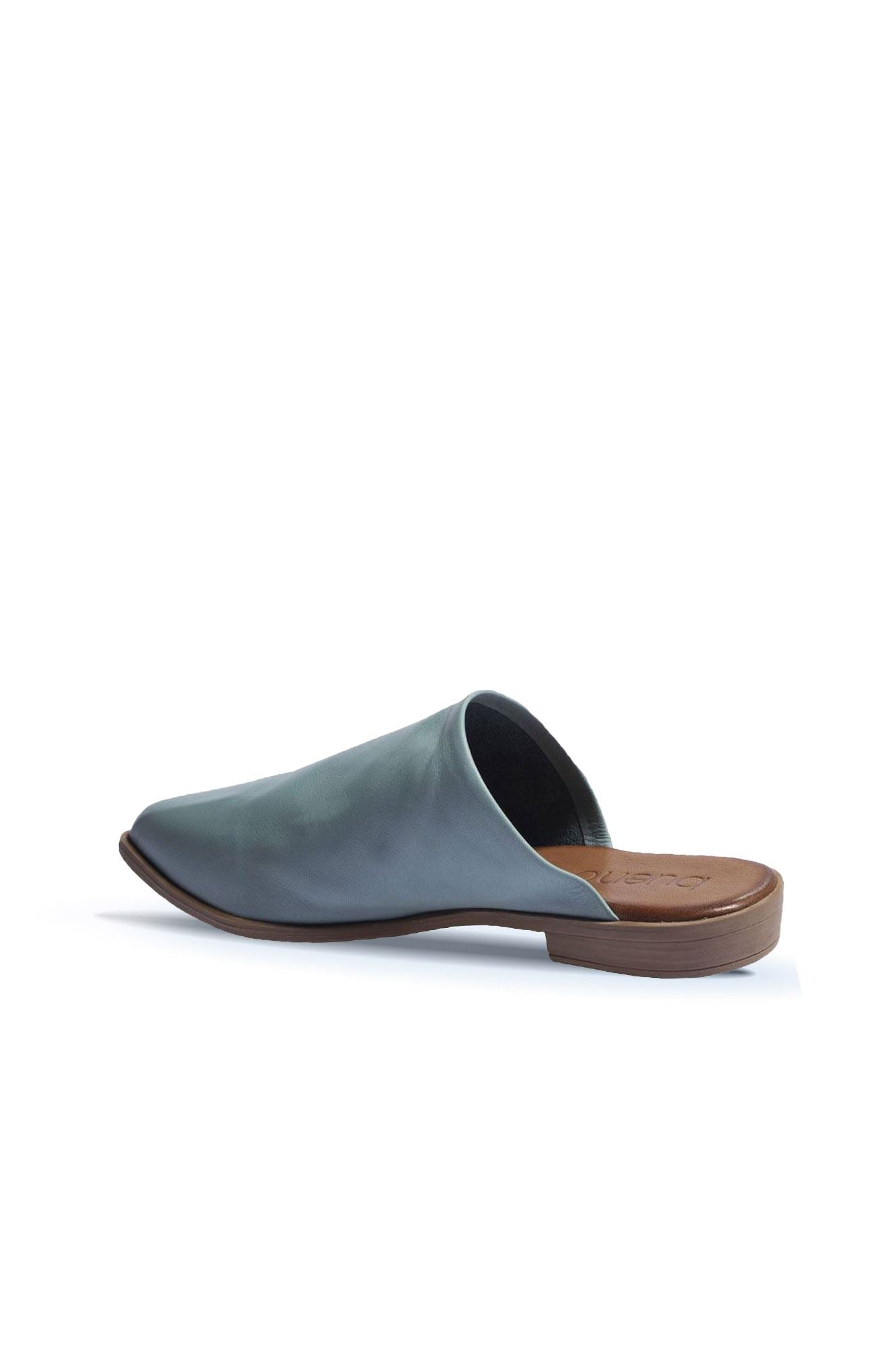 Bueno Women's Leather Ballerina