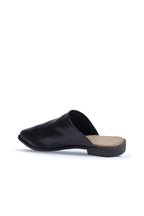 Bueno Women's Leather Ballerina