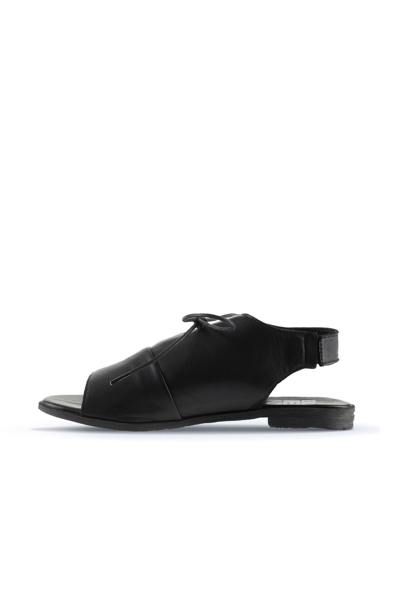 Bueno Women's Leather Flat Sandal