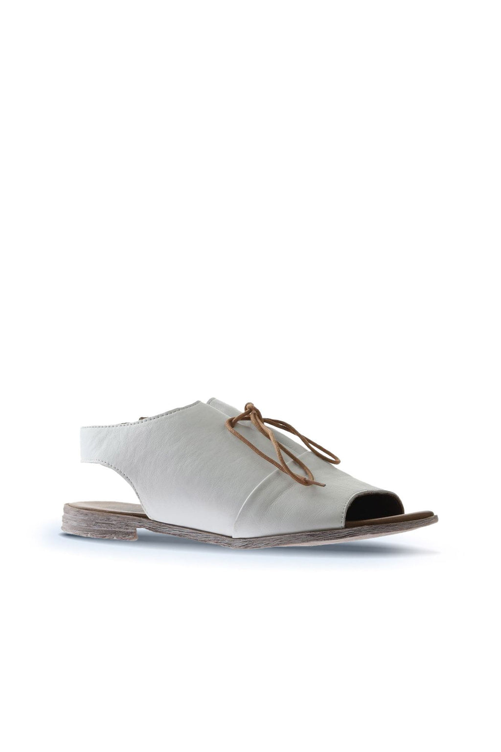 Bueno Women's Leather Flat Sandal