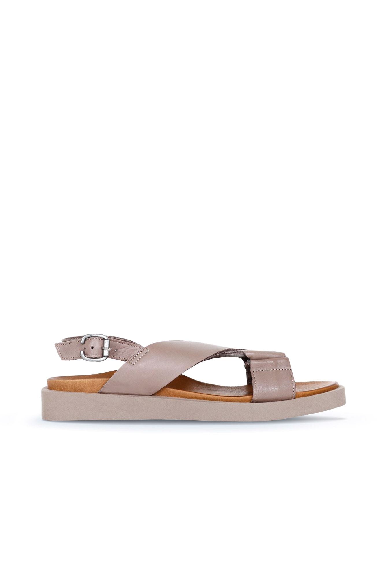 Bueno Women's Leather Flat Sandal