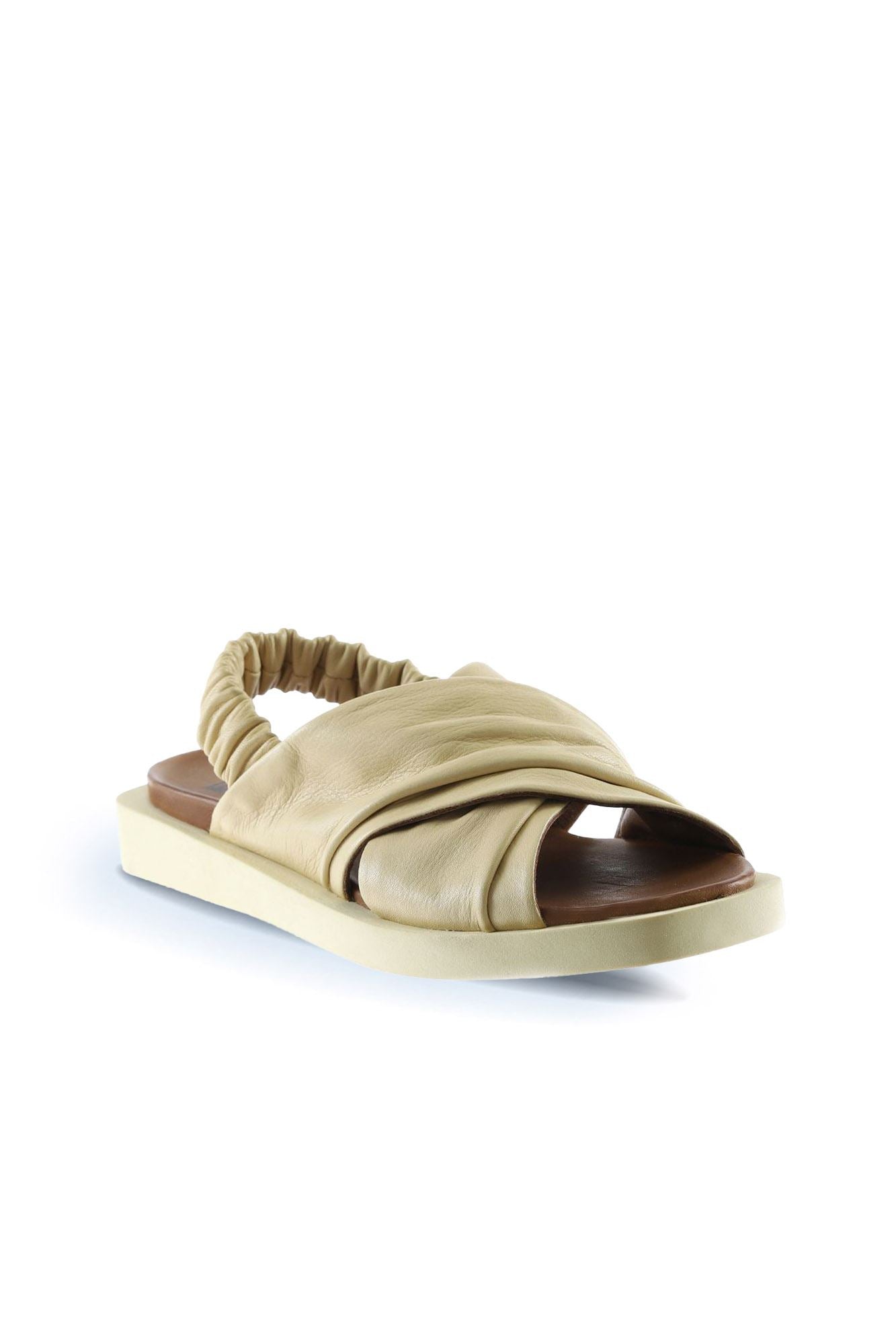 Bueno Women's Leather Flat Sandal