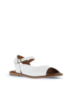Bueno Women's Leather Flat Sandal