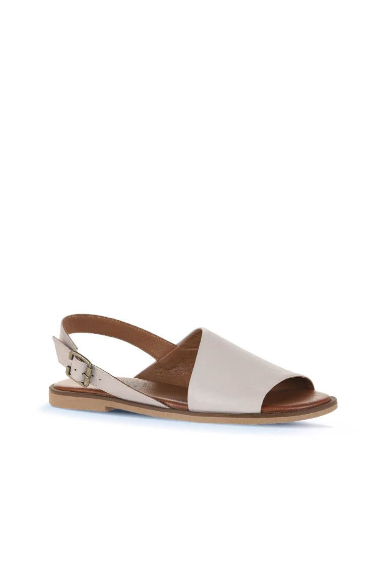 Bueno Women's Leather Flat Sandal