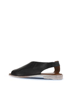 Bueno Women's Leather Flat Sandal