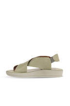 Bueno Women's Leather Flat Sandal