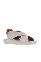 Bueno Women's Leather Flat Sandal