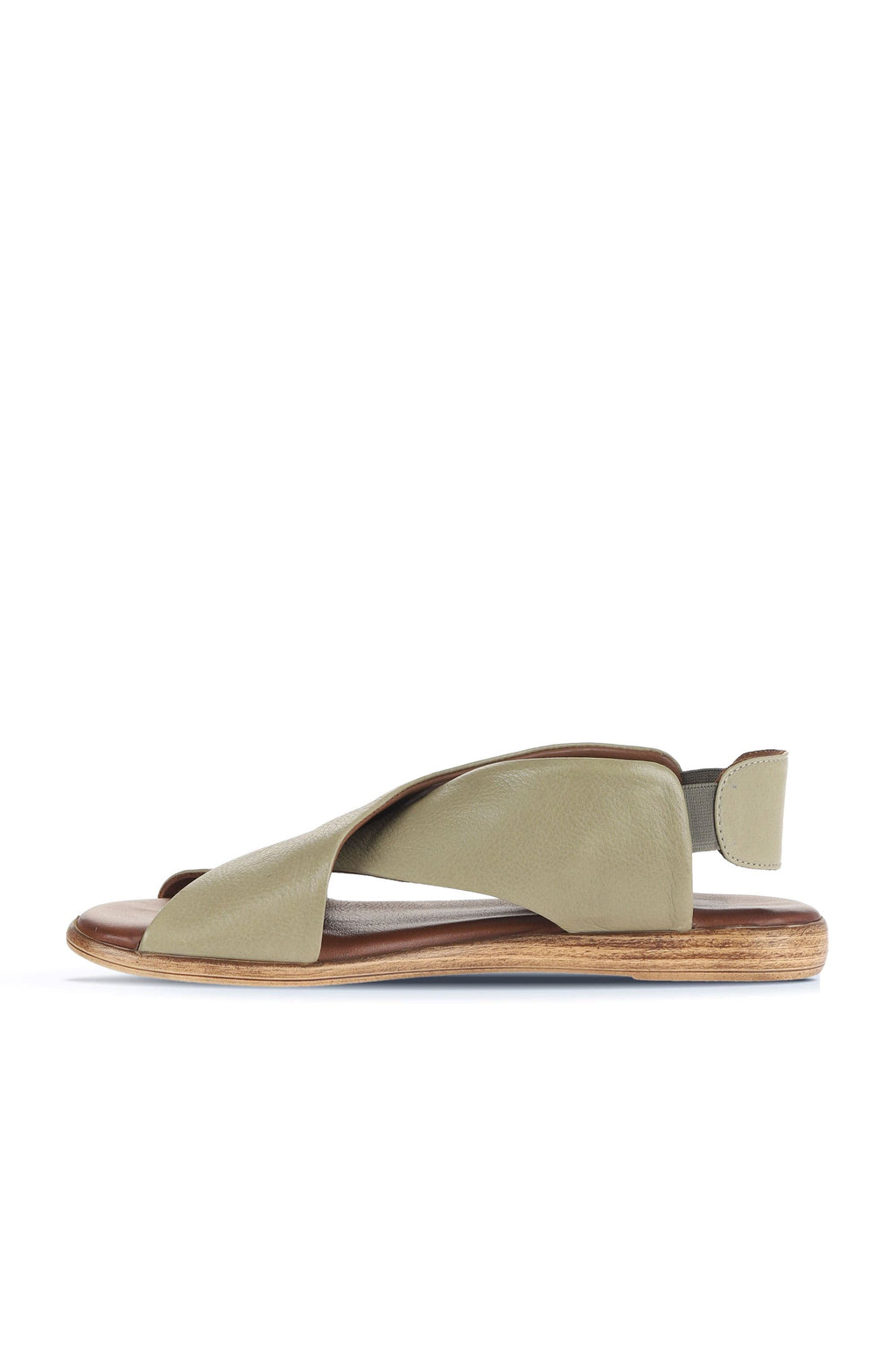Bueno Women's Leather Flat Sandal