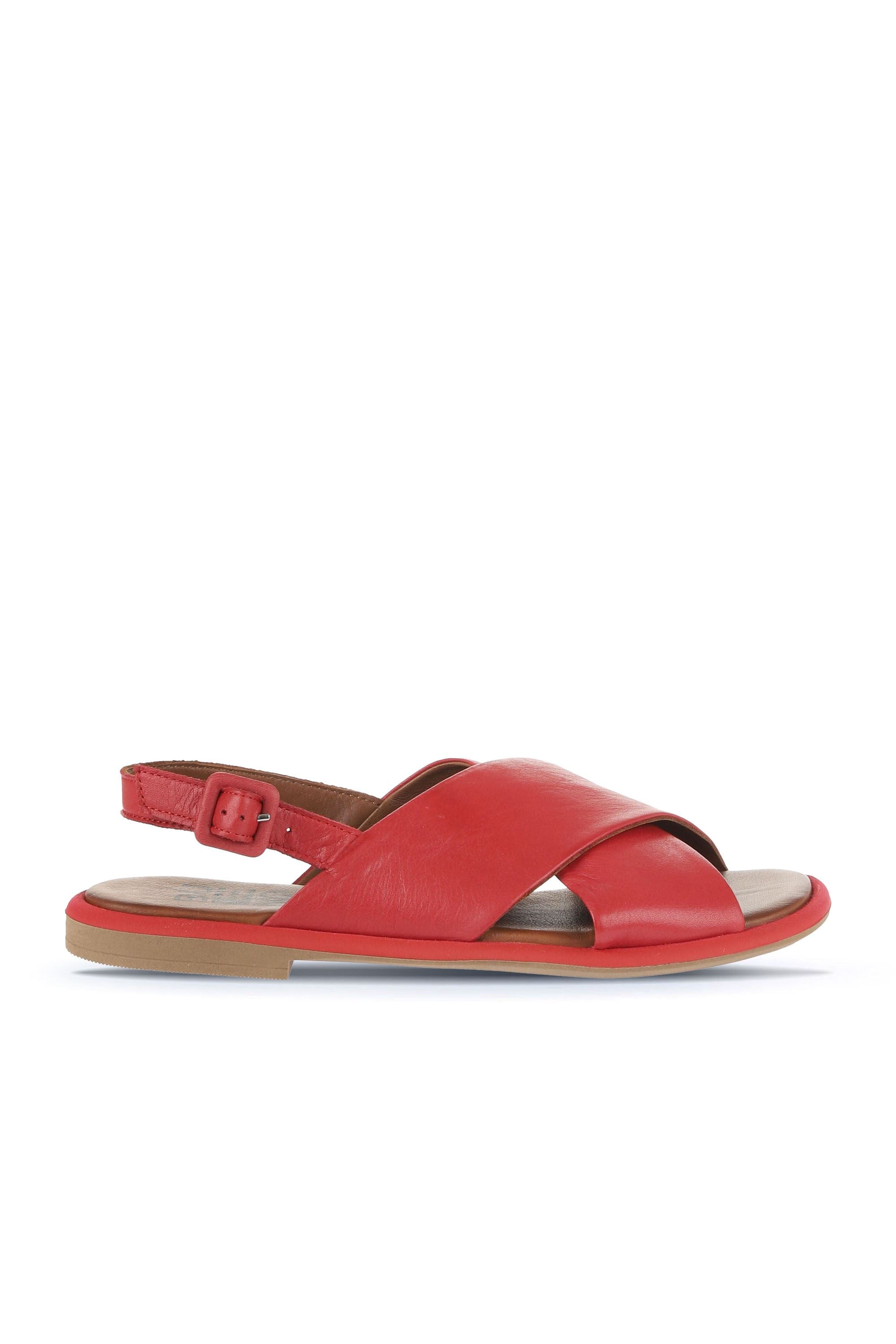 Bueno Women's Leather Flat Sandal