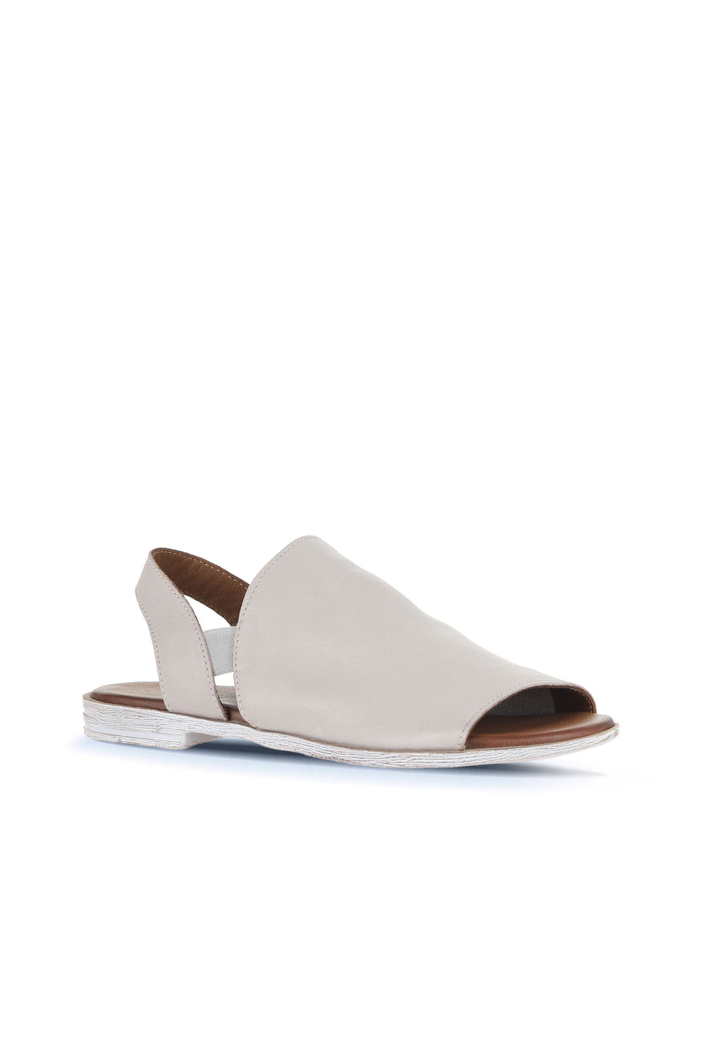 Bueno Women's Leather Flat Sandal