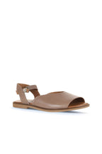 Bueno Women's Leather Flat Sandal