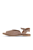 Bueno Women's Leather Flat Sandal