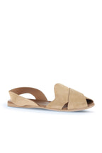 Bueno Women's Leather Flat Sandal