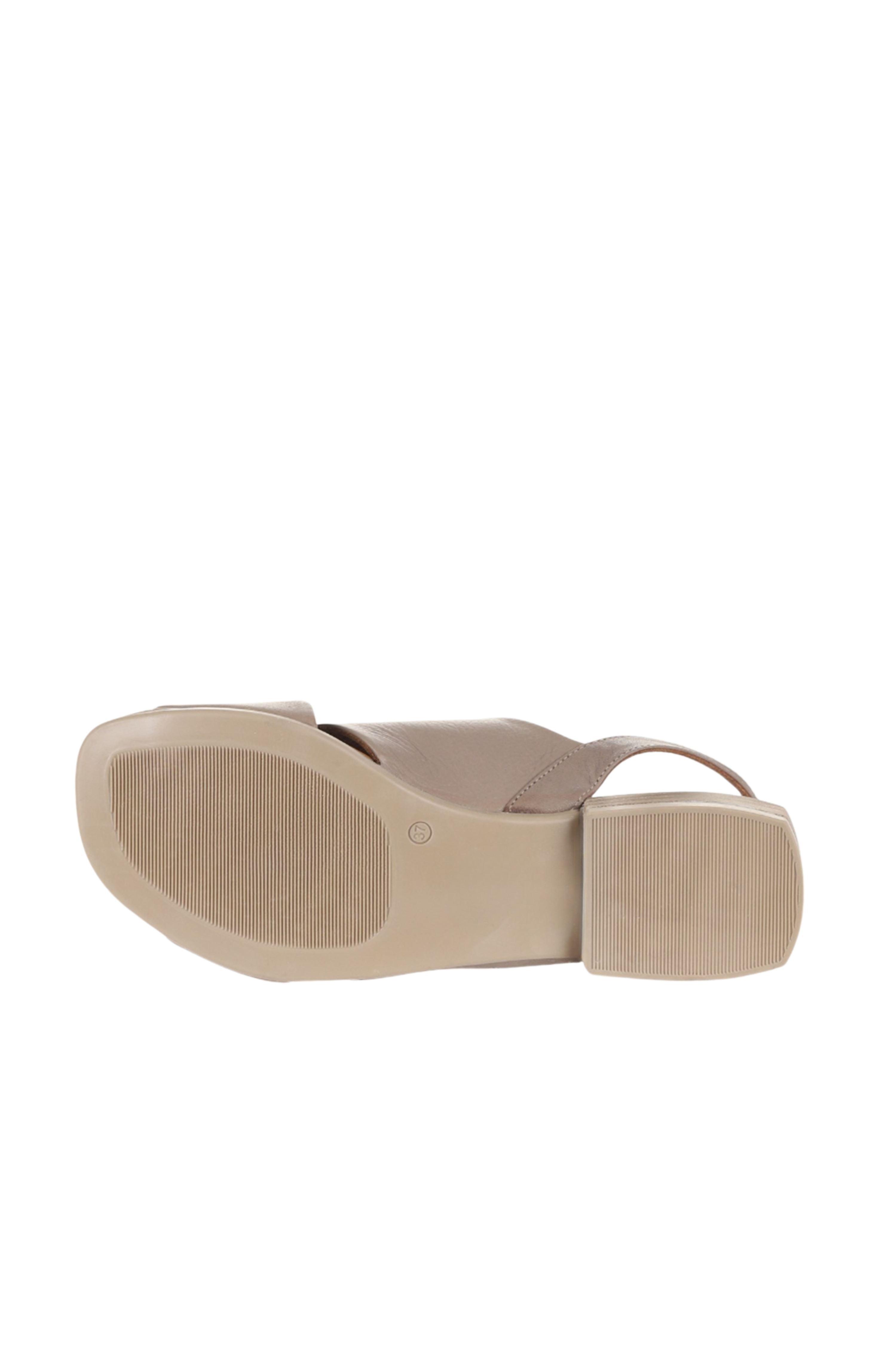 Bueno Women's Leather Flat Sandal