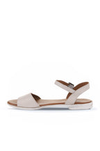 Bueno Women's Leather Flat Sandal