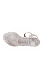 Bueno Women's Leather Flat Sandal