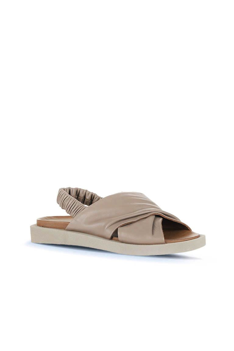 Bueno Women's Leather Flat Sandal