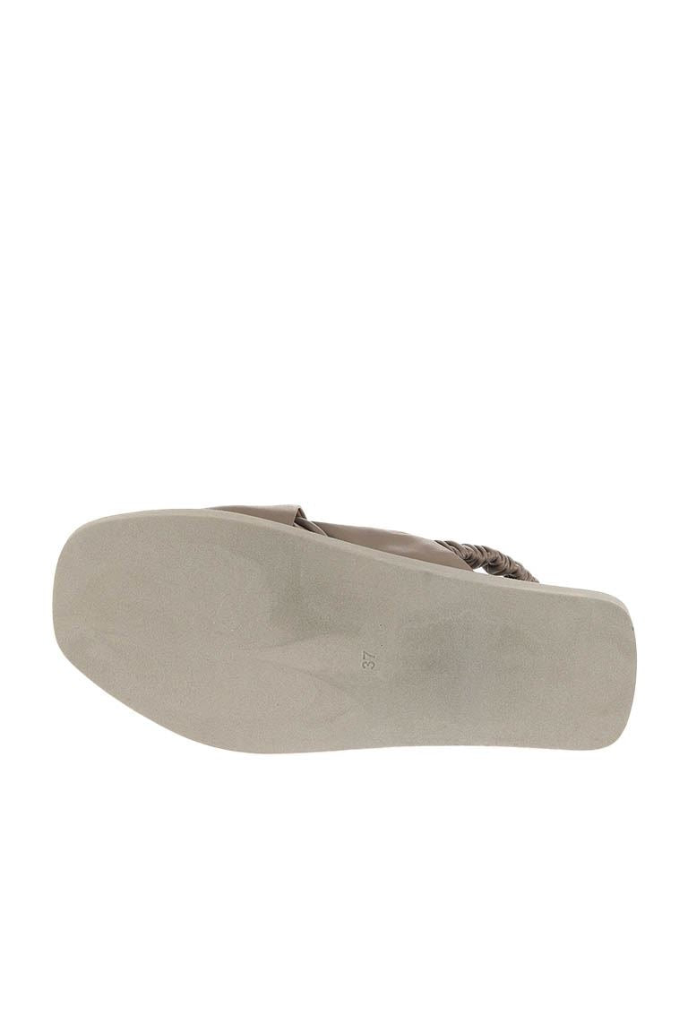 Bueno Women's Leather Flat Sandal